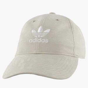 Women’s suede relaxed adidas cap
